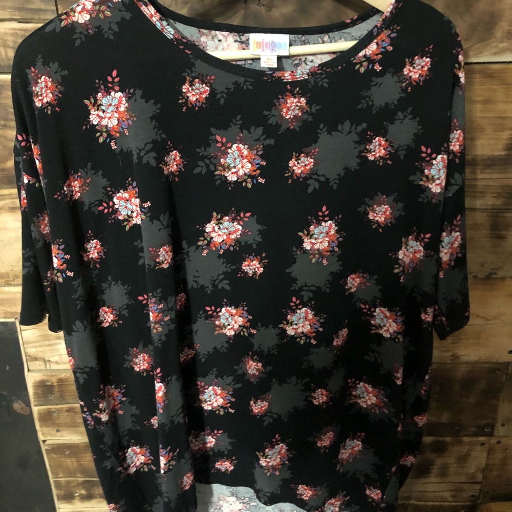 LuLaRoe xtra small crop sleeve